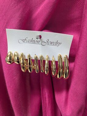 Gold earrings
